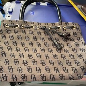 Dooney & Bourke